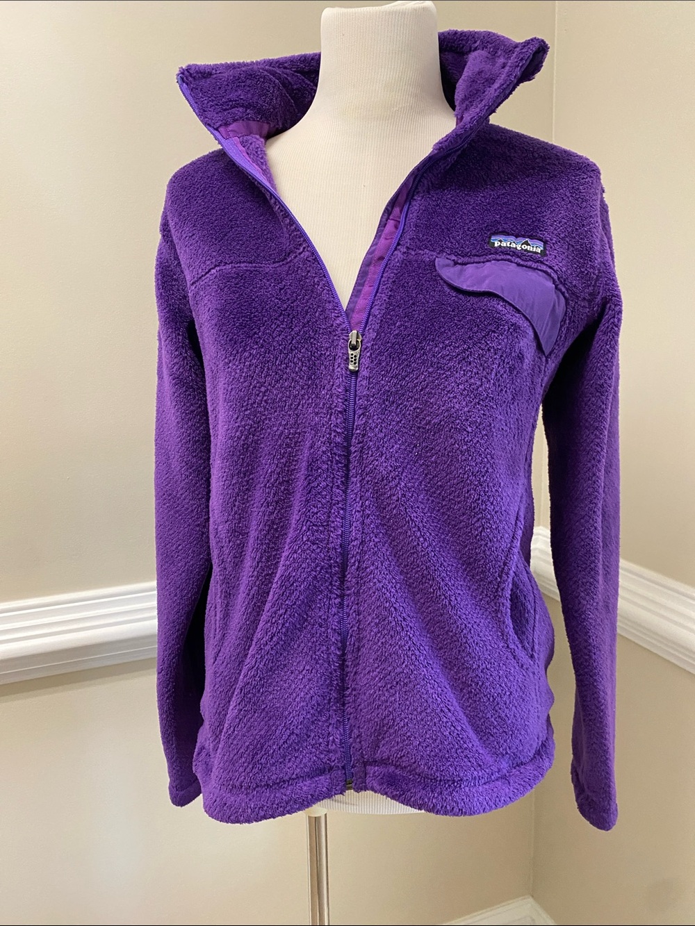 Patagonia Women’s Deep Purple Full-Zip Teddy Fleece Jacket